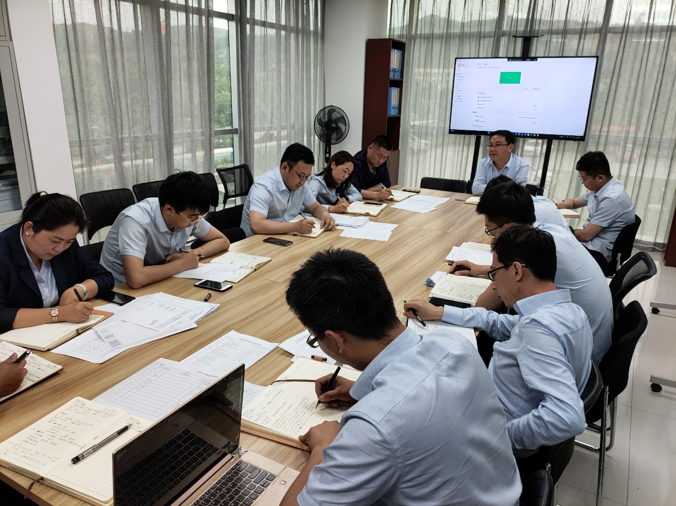 胜游体育·（SY SPORTS）官方网站
平煤机公司开展作风集中整顿月活动第二期工作总结(图1)