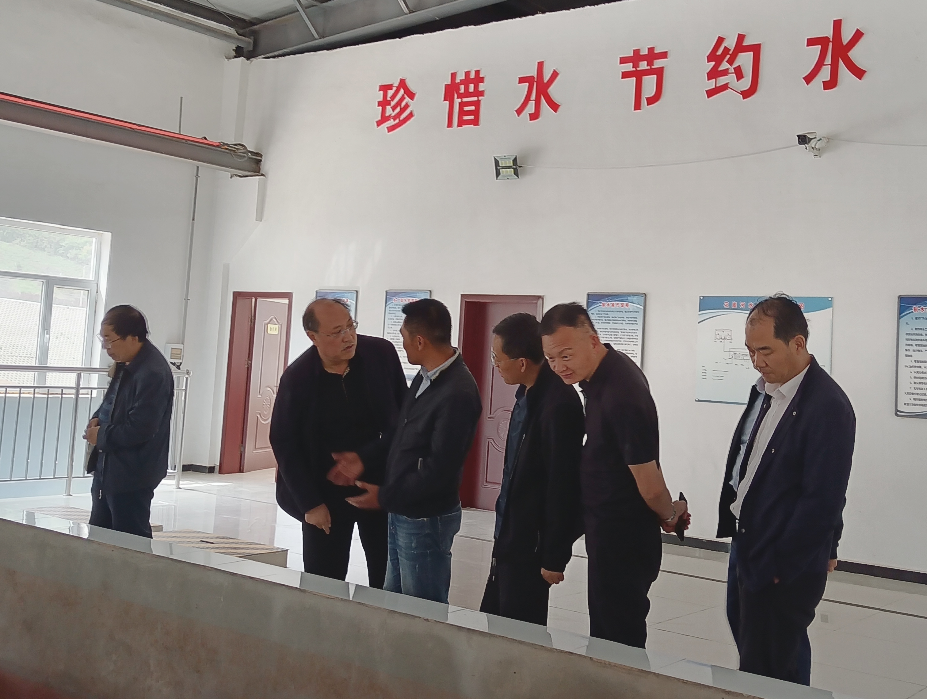 胜游体育·（SY SPORTS）官方网站
赴甘肃水建公司开展全面调研(图3)