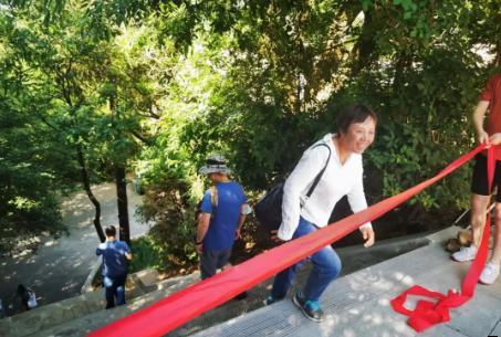 助力文旅市场 展示产投风采——胜游体育·（SY SPORTS）官方网站
组织开展员工登山比赛活动(图7)