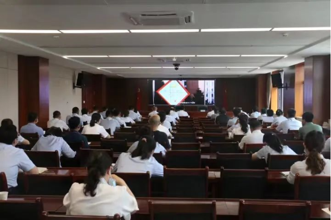 胜游体育·（SY SPORTS）官方网站
召开党风廉政建设工作推进会暨警示教育大会(图2)